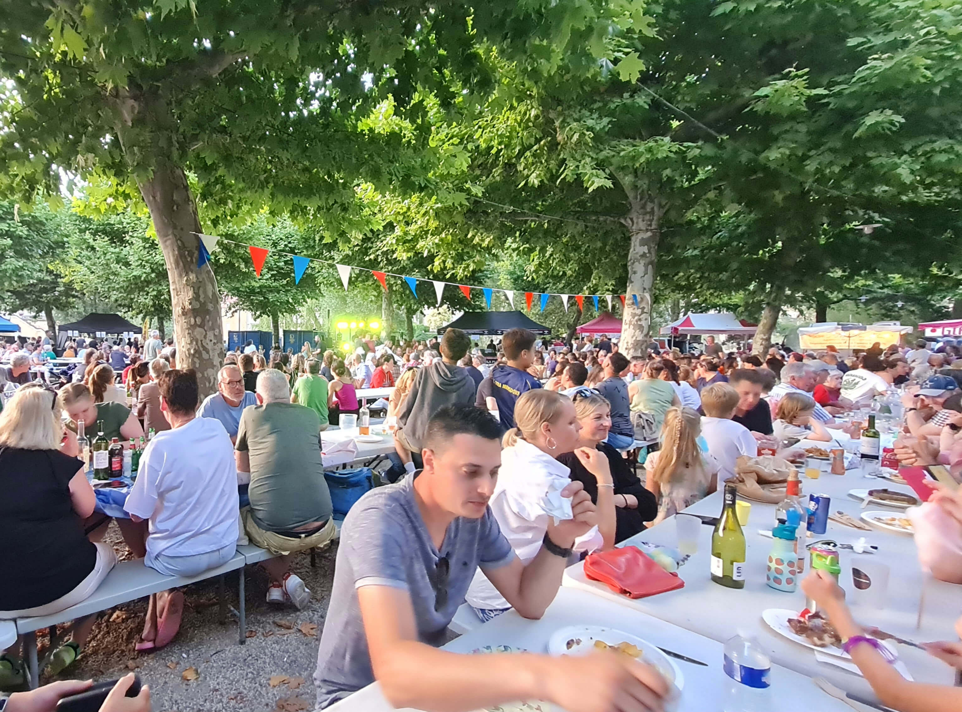 Marché gourmand au Bugue